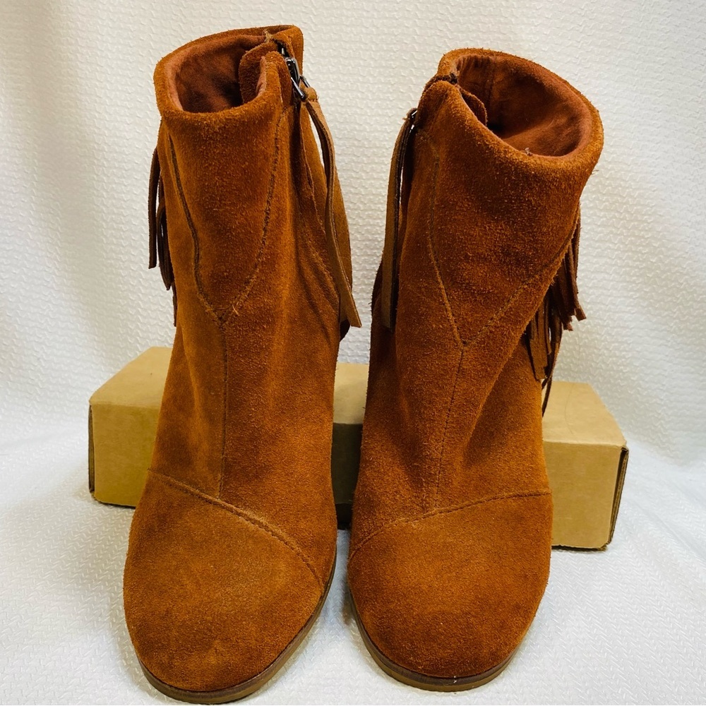TOMS Suede Booties Womens Sz 7.5 Cinnamon Brown W. Fringe 3” Heel - Picture 8 of 10